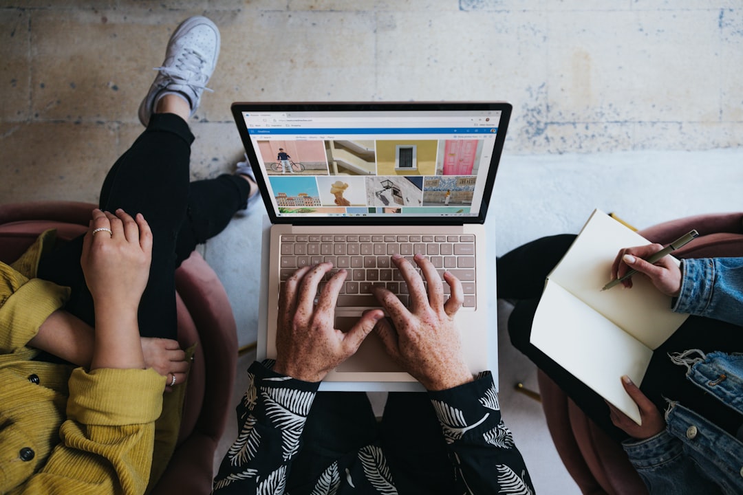 Microsoft Surface Laptop 3 in Sandstone
shot by: Nathan Dumlao